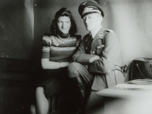 Lovers in Minsk: The Jewess and the Captain